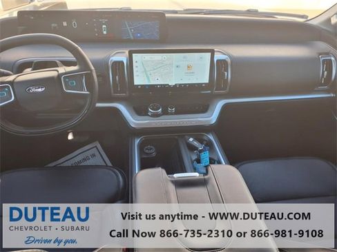 Used 2025 Ford Expedition Platinum w/ Driver's Package image 10