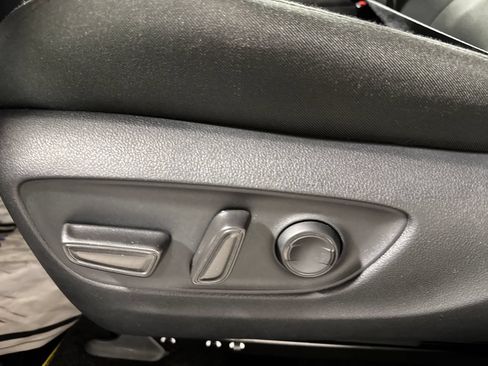 Used 2023 Toyota RAV4 XLE w/ Convenience Package AWD/4WD image 17