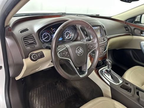 Used 2016 Buick Regal FWD image 12