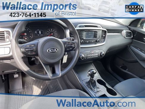 Used 2018 Kia Sorento LX image 10