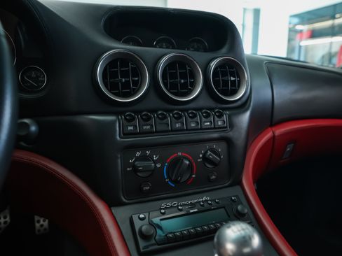 Used 1998 Ferrari 550 Maranello Coupe RWD image 12