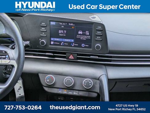 Used 2024 Hyundai Elantra SE FWD image 18