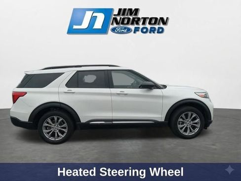 Used 2023 Ford Explorer XLT w/ Equipment Group 202A AWD/4WD image 12
