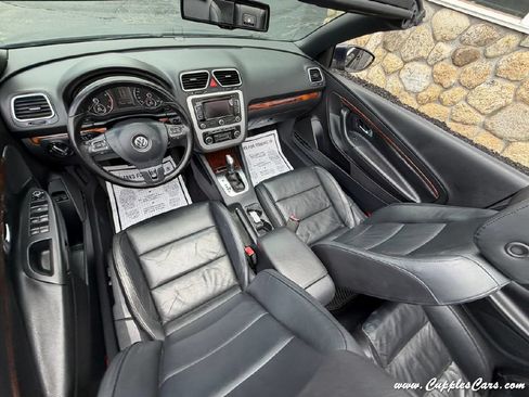 Used 2012 Volkswagen Eos Lux FWD image 18