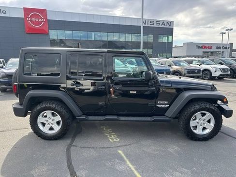 Used 2016 Jeep Wrangler Unlimited Sport w/ Quick Order Package 24S AWD/4WD image 13