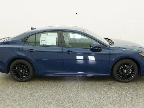 New 2026 Toyota Camry SE FWD image 11