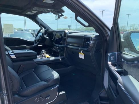 New 2025 Ford F150 Platinum w/ Equipment Group 702A High AWD/4WD image 15