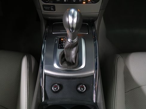 Used 2013 INFINITI G37 Journey w/ Premium Pkg RWD image 19