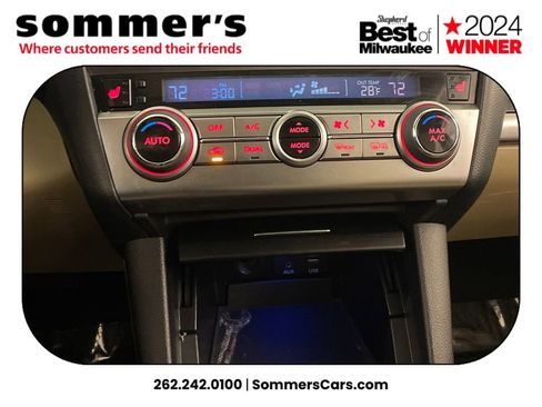 Used 2017 Subaru Outback 2.5i Limited image 16