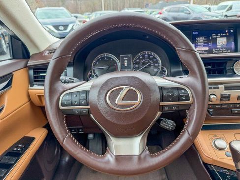 Used 2017 Lexus ES 350 image 8