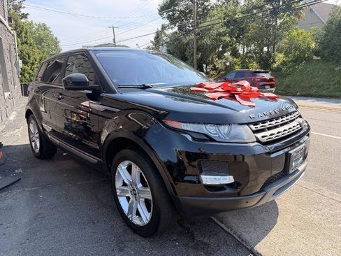 Used 2015 Land Rover Range Rover Evoque Pure Premium AWD/4WD image 4