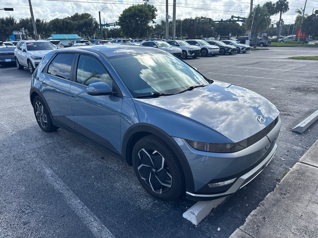 Used 2024 Hyundai Ioniq 5 SEL RWD image 2