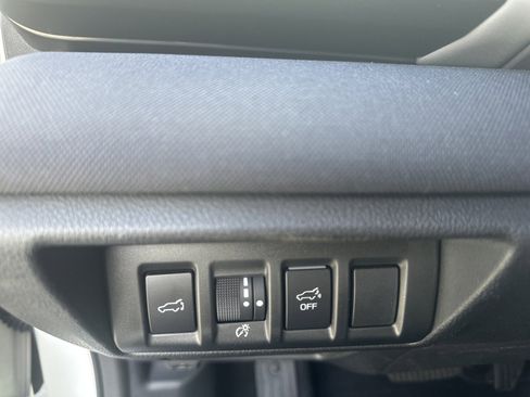 Used 2023 Subaru Outback Premium image 10