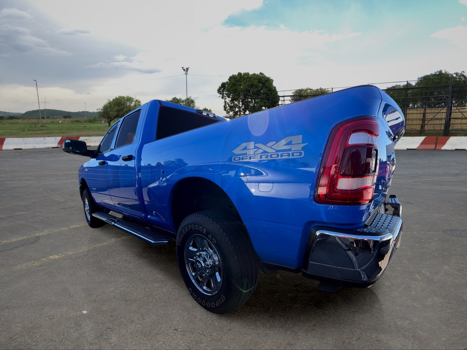 Used 2022 RAM 2500 Tradesman w/ Towing Technology Group AWD/4WD image 4