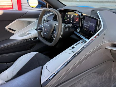 Used 2023 Chevrolet Corvette Stingray Preferred Cpe w/ Z51 Performance Package RWD image 26