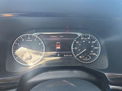 Used 2022 Nissan Pathfinder SV FWD image 16