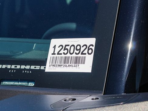 New 2025 Ford Bronco Badlands image 29