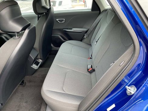 New 2025 Kia K4 LXS image 4