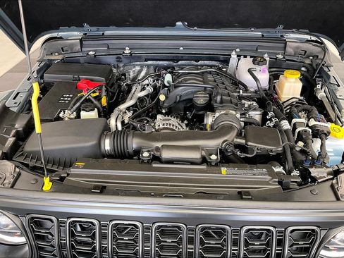 New 2026 Jeep Gladiator Rubicon AWD/4WD image 17