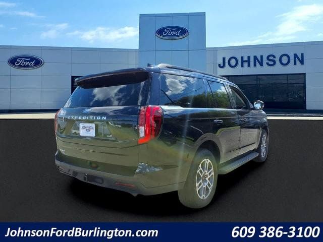 Certified 2025 Ford Expedition Active AWD/4WD image 5