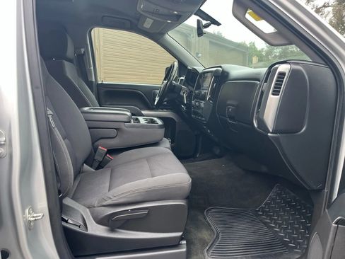 Used 2018 Chevrolet Silverado 1500 LT w/ All Star Edition image 10