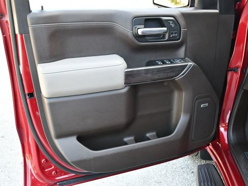 Used 2019 Chevrolet Silverado 1500 LTZ w/ LTZ Premium Package AWD/4WD image 12