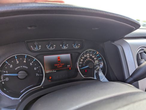 Used 2014 Ford F150 XLT w/ Equipment Group 302A Luxury image 8