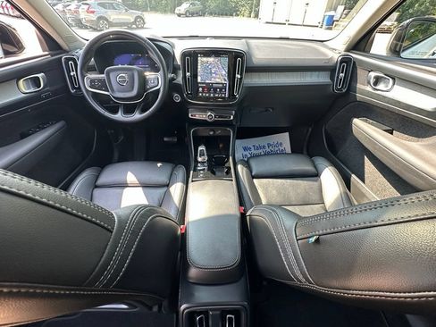 Used 2026 Volvo XC40 B5 Plus AWD/4WD image 22