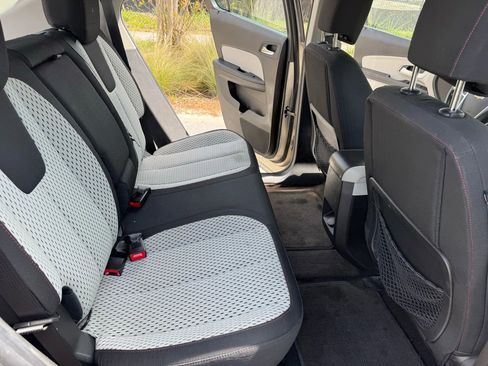 Used 2011 Chevrolet Equinox LS w/ Bluetooth Package image 14