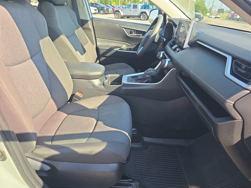 Used 2023 Toyota RAV4 XLE w/ Convenience Package AWD/4WD image 20