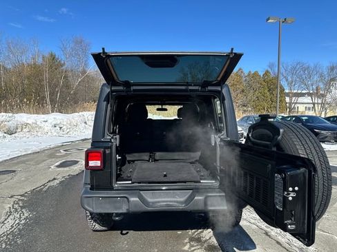 Used 2021 Jeep Wrangler Unlimited Sport image 20