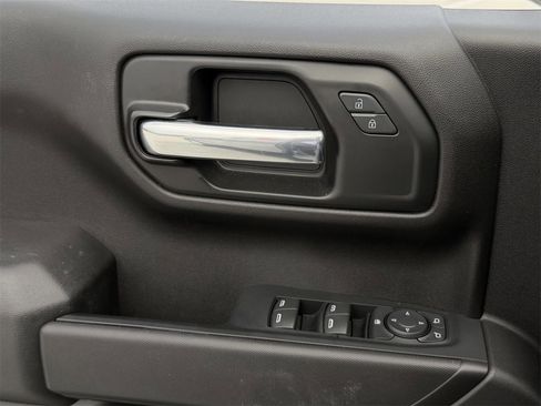 Certified 2023 Chevrolet Silverado 1500 Custom image 23