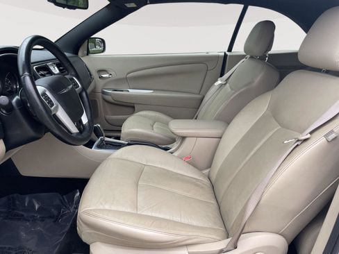 Used 2013 Chrysler 200 Limited image 29