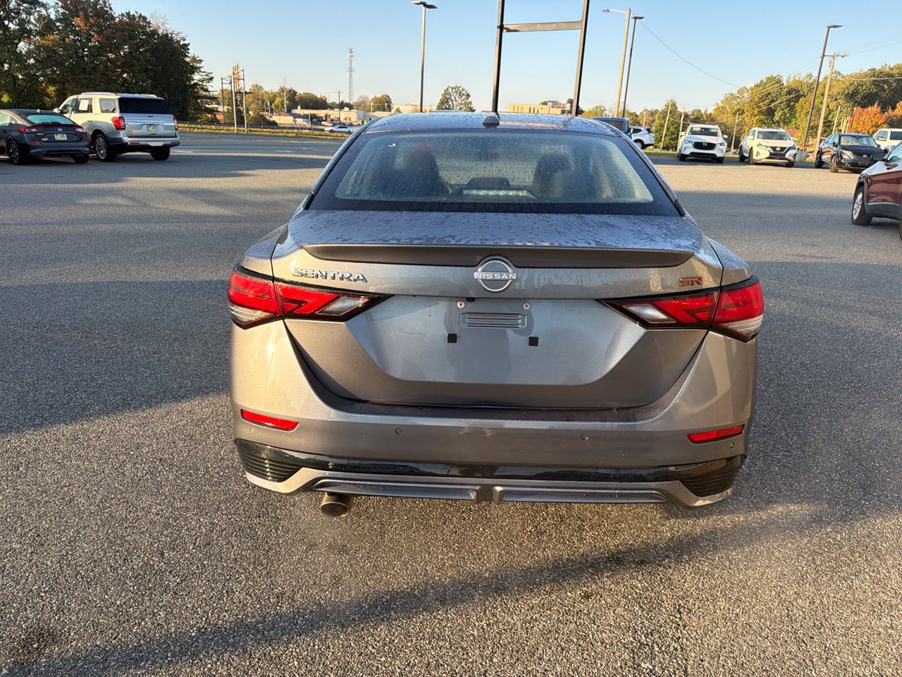 Used 2024 Nissan Sentra SR FWD image 8