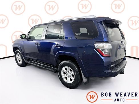 Used 2018 Toyota 4Runner SR5 AWD/4WD image 6