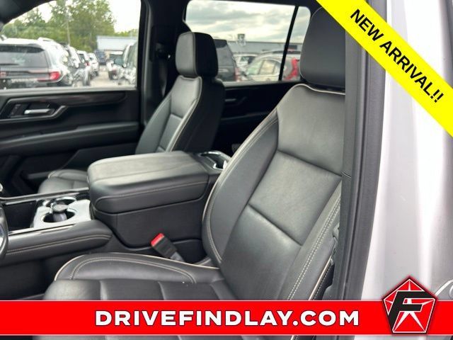 Used 2025 GMC Yukon XL Elevation AWD/4WD image 13