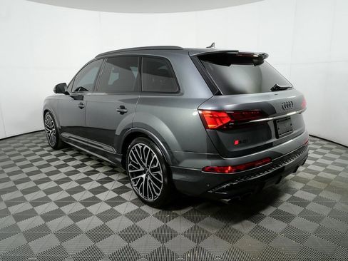 Used 2026 Audi SQ7 Prestige w/ S Sport Package image 3