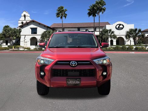 Used 2022 Toyota 4Runner SR5 Premium w/ Moonroof Package RWD image 6