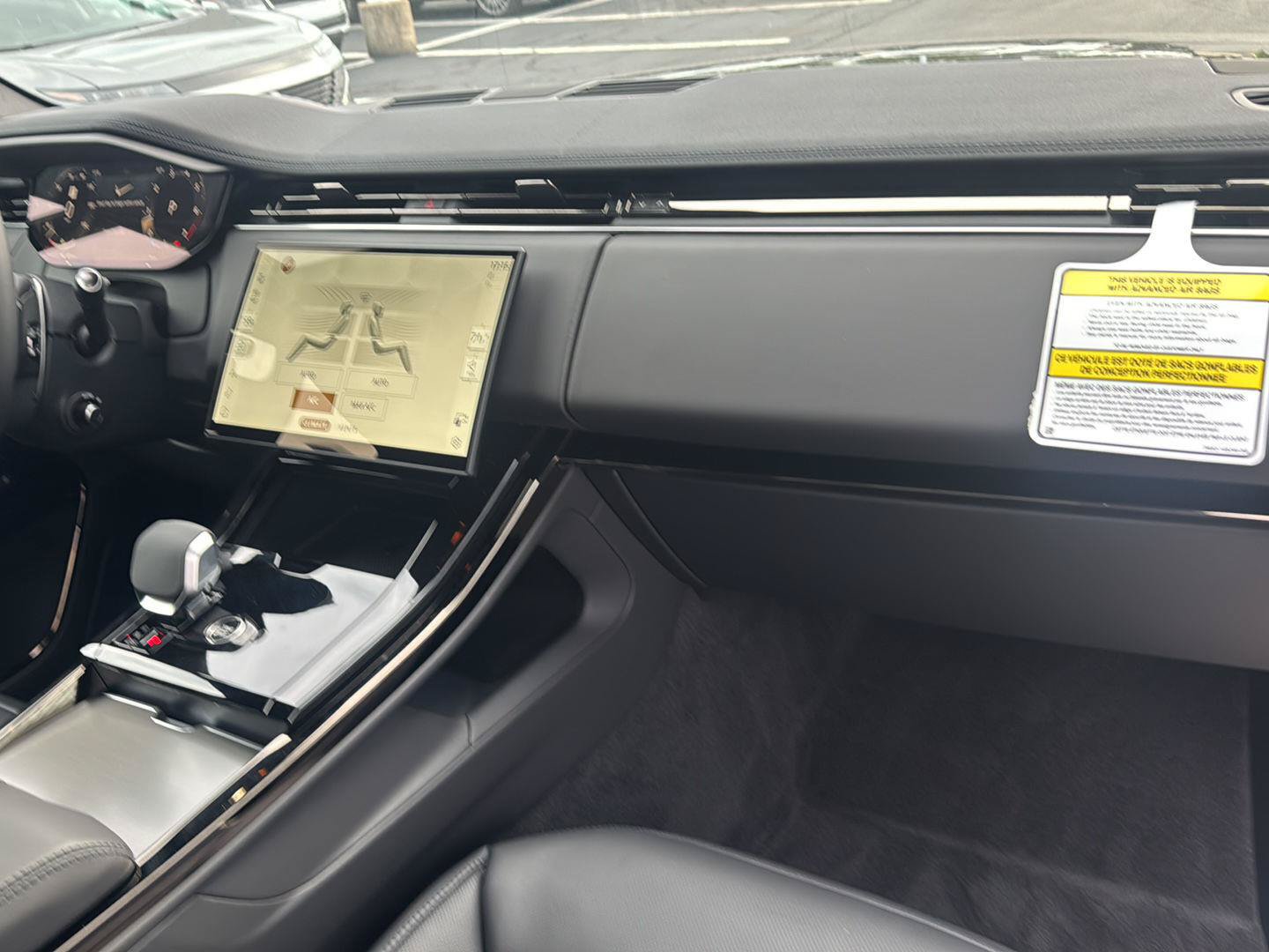 New 2027 Land Rover Range Rover Sport SE AWD/4WD image 16