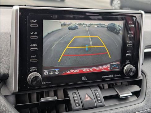 Used 2020 Toyota RAV4 Limited image 19