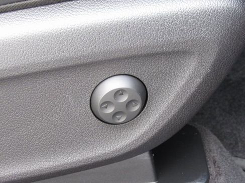 Used 2020 Mercedes-Benz GLE 450 4MATIC w/ Premium Package image 20