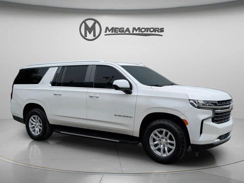 Used 2021 Chevrolet Suburban LT RWD image 10