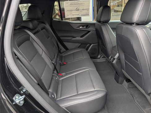 New 2026 Chevrolet Equinox LT w/ Convenience Package II image 8