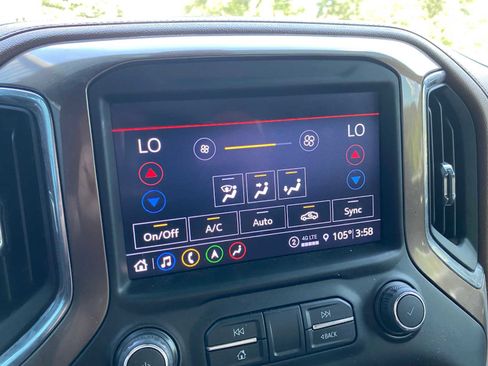 Used 2022 Chevrolet Silverado 3500 High Country image 28