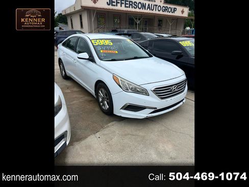 Used 2017 Hyundai Sonata SE FWD image 1