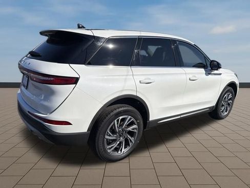 Used 2024 Lincoln Corsair AWD w/ Equipment Group 101A image 7