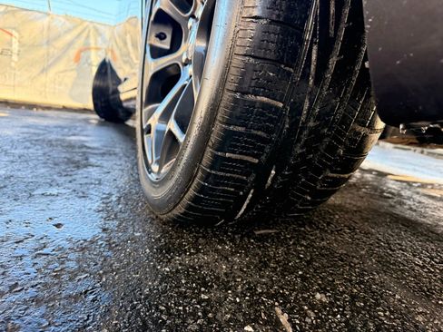 Used 2019 Chrysler 300 Touring w/ Sport Appearance Package image 43