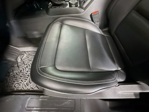 Used 2025 Ford Bronco Outer Banks AWD/4WD image 19
