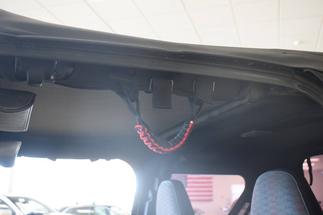 Used 2000 Jeep Wrangler Sport AWD/4WD image 35