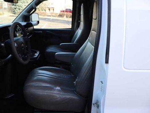 Used 2020 Chevrolet Express 2500 w/ Enhanced Convenience Package image 22